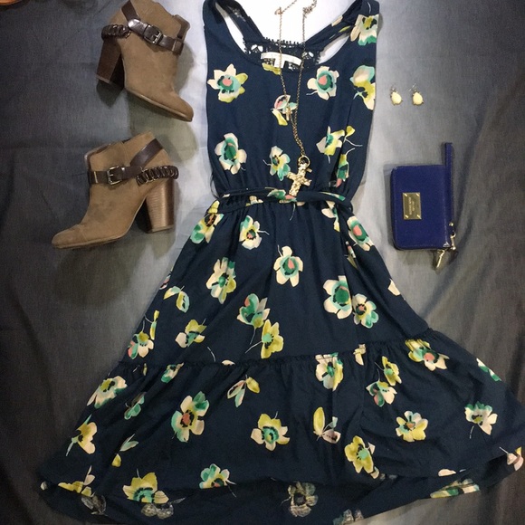 LC Lauren Conrad Dresses & Skirts - 💐Green Yellow Floral LC Dress